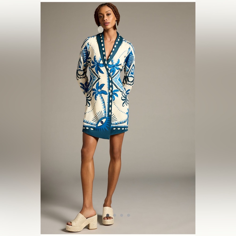 FARM Rio Cream and Blue Printed V-Neck Mini Dress